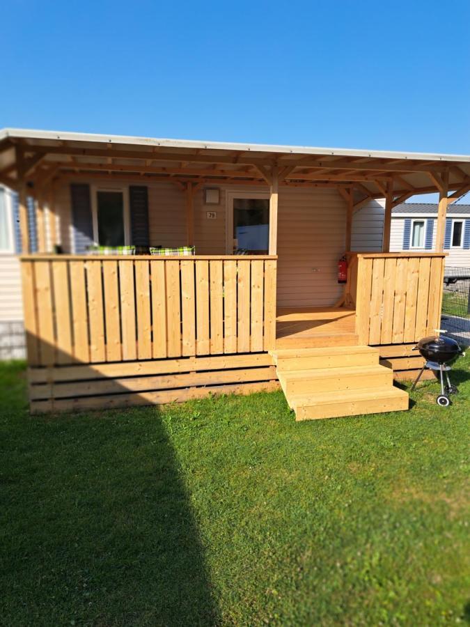 Mobilheim Chalet Bei Georg Seekirchen am Wallersee Eksteriør bilde